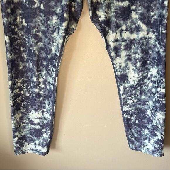 Fila Sport Blue Patterned Leggings Size XL - Picture 8 of 9